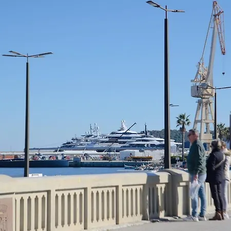 Apartment Classe, Entierement Neuf Pres Du Port *